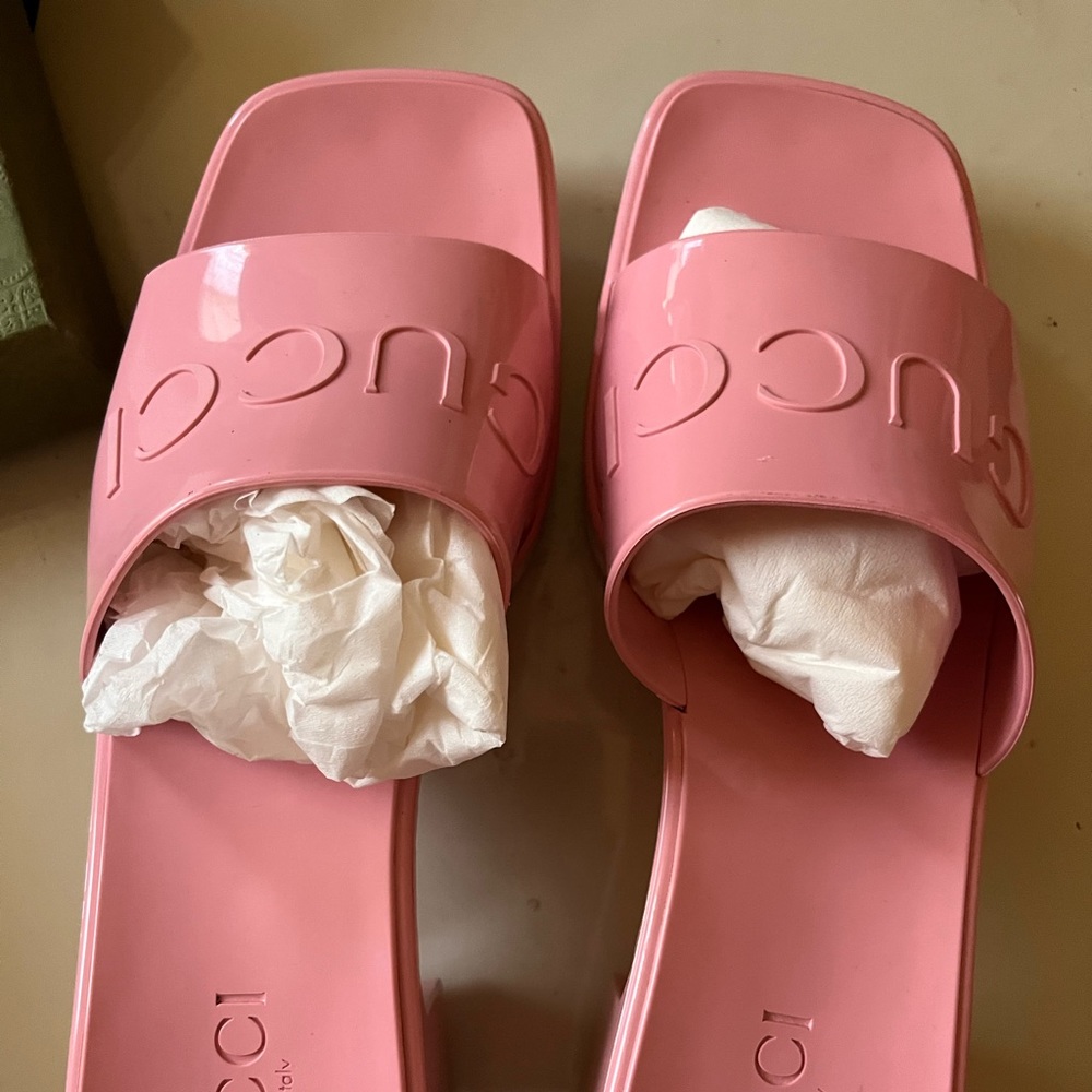 Pink Gucci Jelly Slides Gem